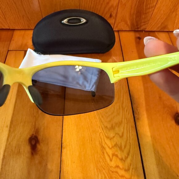 Oakley Yellow and Black Sunglasses - Picture 8 of 11